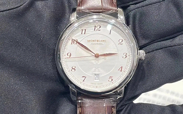 万宝龙机械表机芯生锈解决方法盘点