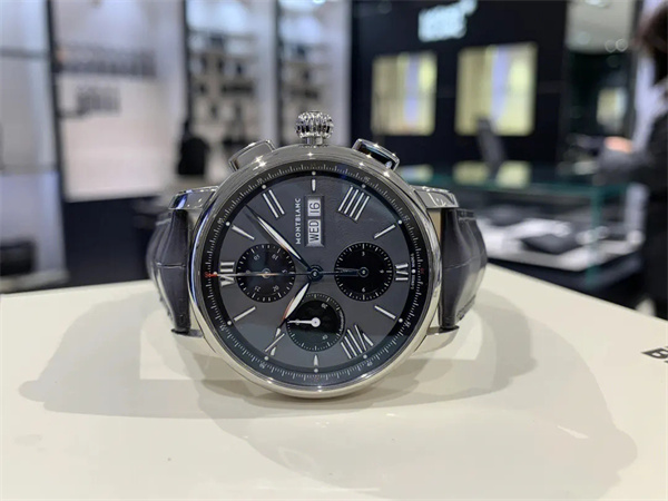 万宝龙手表表蒙子坏了处理技巧是什么